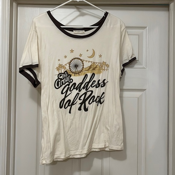 Spell and the Gypsy tee - Picture 1 of 4